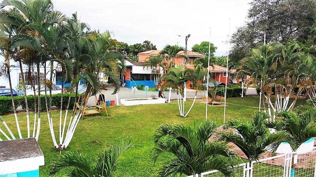 Puerto Esperanza - Cabaplan Apartment Tonsupa Exterior foto